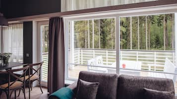 Appartement, 1 chambre (52 m2) | Coin séjour | Télévision à écran plat, table de tennis de table, chauffage par le sol