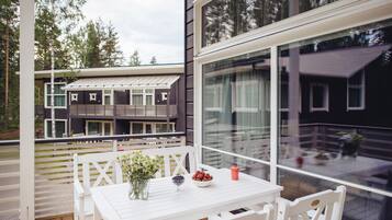 Apartamento, 2 quartos (67m2) | Terraço/pátio