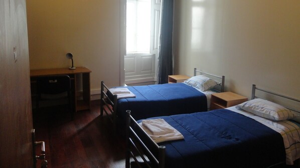 Free WiFi, bed sheets - Be Coimbra Hostels (Coimbra)
