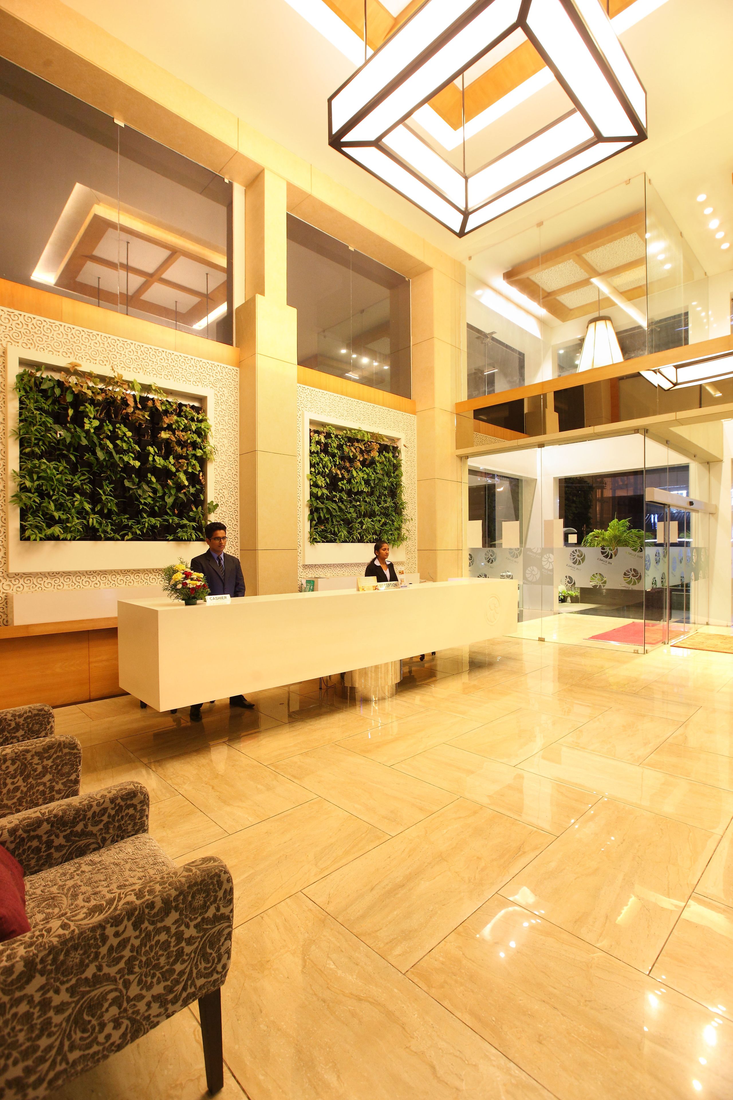 Quầy tiếp tân