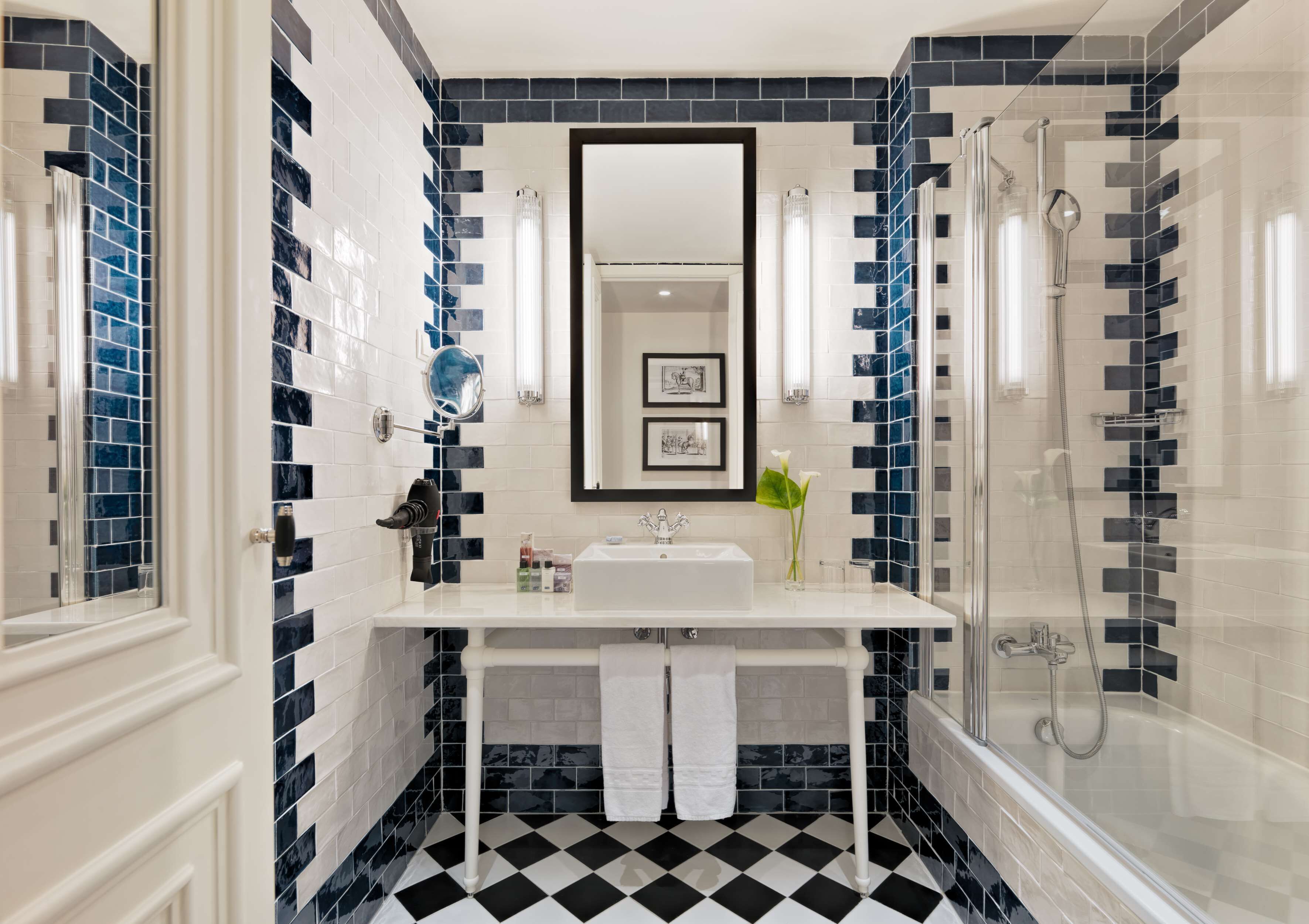 superior double room | room amenity