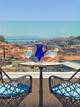 Rooftop bar. H10 Duque de Loulé