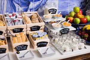 Daily buffet breakfast for a fee