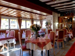 Lunch and dinner served, local cuisine