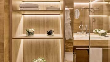 Junior Suite, 1 King Bed with Sofa bed, City View | Premium bedding, free minibar, in-room safe, desk