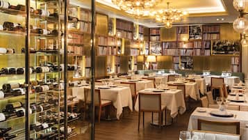 Aamiainen, lounas ja illallinen