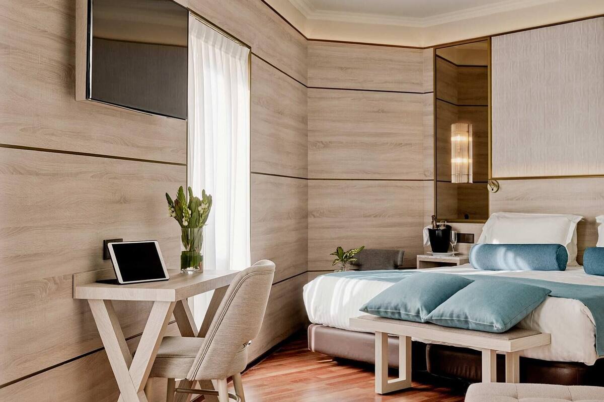 Ropa de cama de alta calidad y artículos del minibar gratis