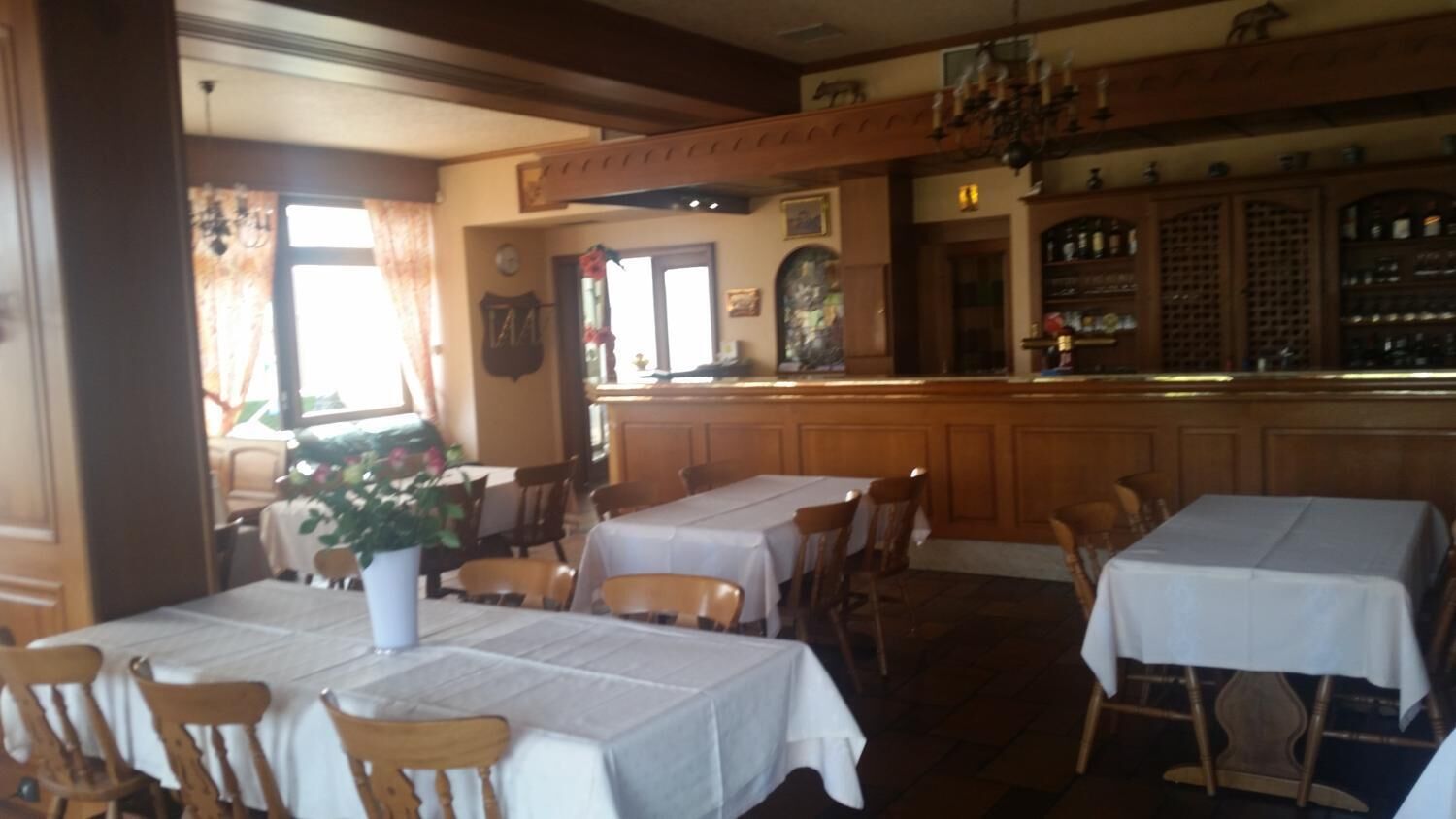 lunch and dinner served, regional cuisine