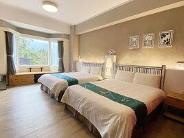 Cortinas opacas y wifi gratis