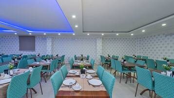 Desayuno bufé gratuito y diario