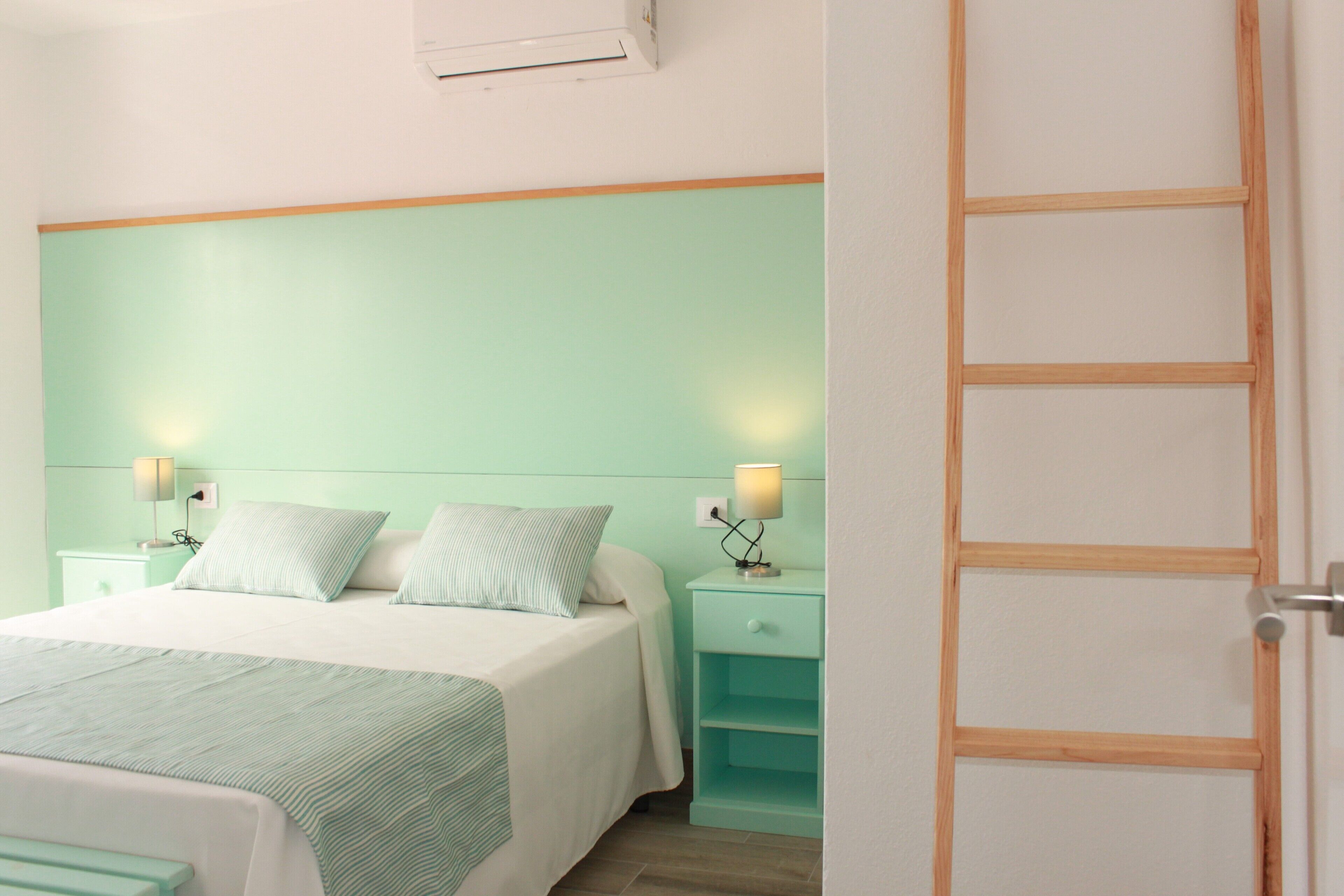 3 dormitorios, escritorio, wifi gratis y ropa de cama