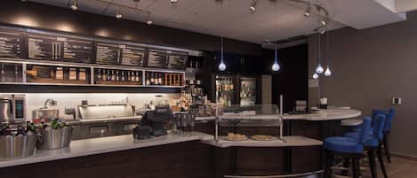 Se sirven desayunos y cenas