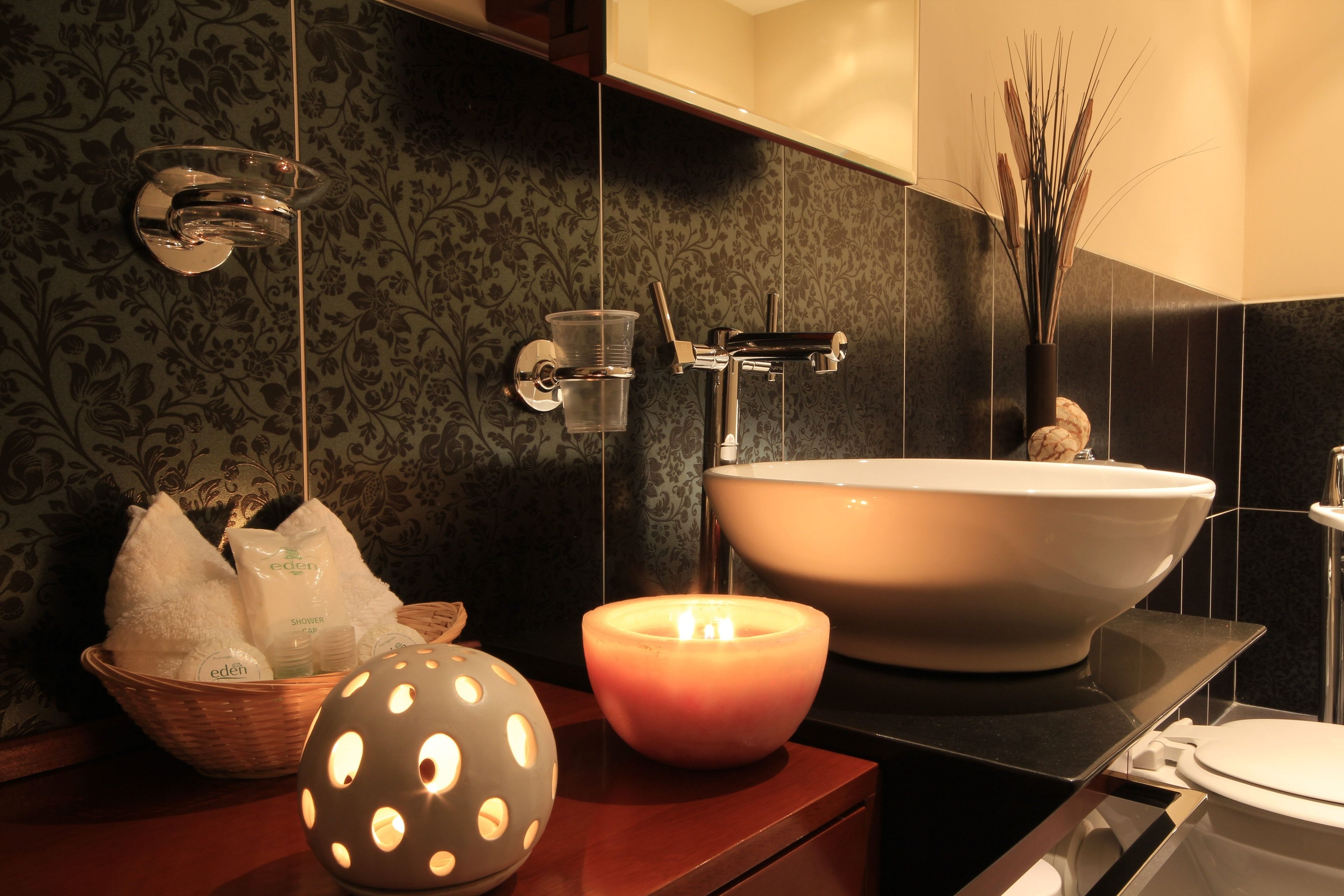 four poster room, 1 king bed, double power shower, mountain view | bathroom sink