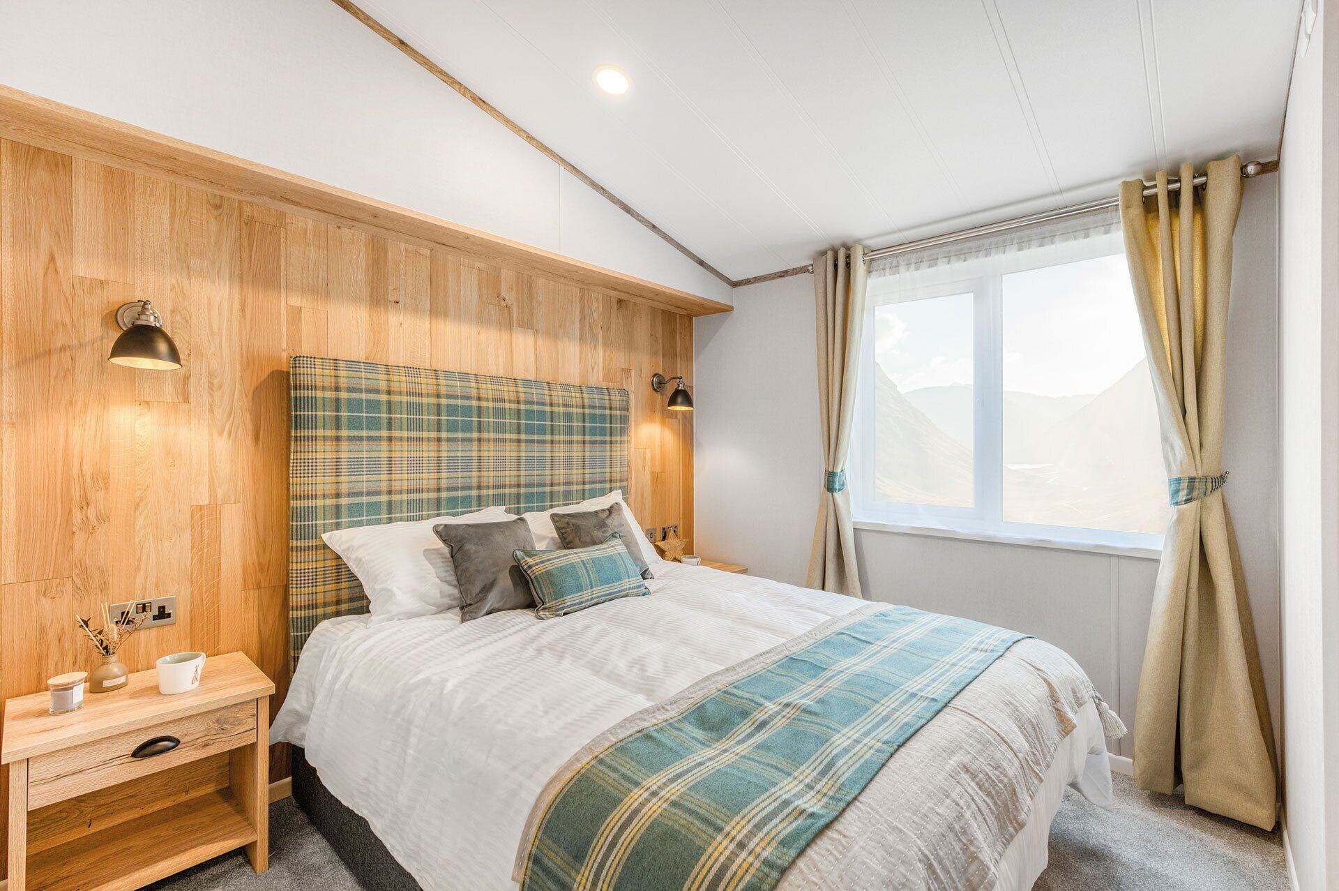 Celtic Orchard Lodge