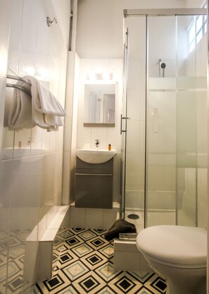 Double Room | Bathroom | Shower, free toiletries, towels, soap