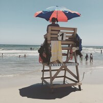 Una playa cerca