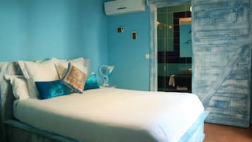 Tweepersoonskamer, balkon | Luxe beddengoed, donzen dekbedden, Select Comfort-bedden