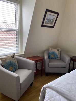 客房, 1 張加大雙人床 | 高級寢具、獨特裝潢、布置獨特、書桌