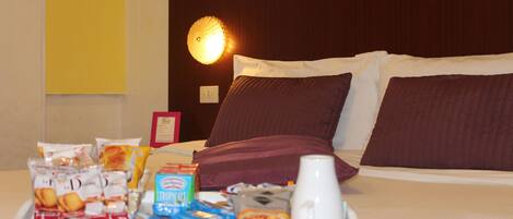 Dobbelt- eller tomannsrom – classic, 1 soverom | Sengetøy av topp kvalitet, safe på rommet, skrivebord og barnesenger