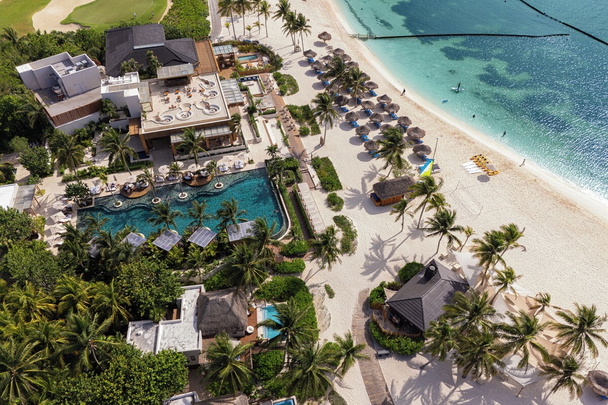 Beach Area Casita Suite, 1 King Bed, Private Pool, Canal View, 1 king bed | Premium bedding, Select Comfort beds, in-room safe, desk