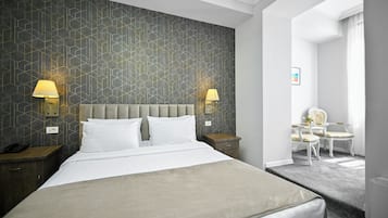 Superior Apartment | In-room safe, free WiFi, bed sheets