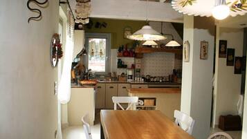 Food court