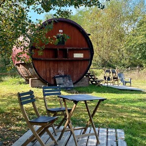 Cabin (Foudre) | Terrace/patio