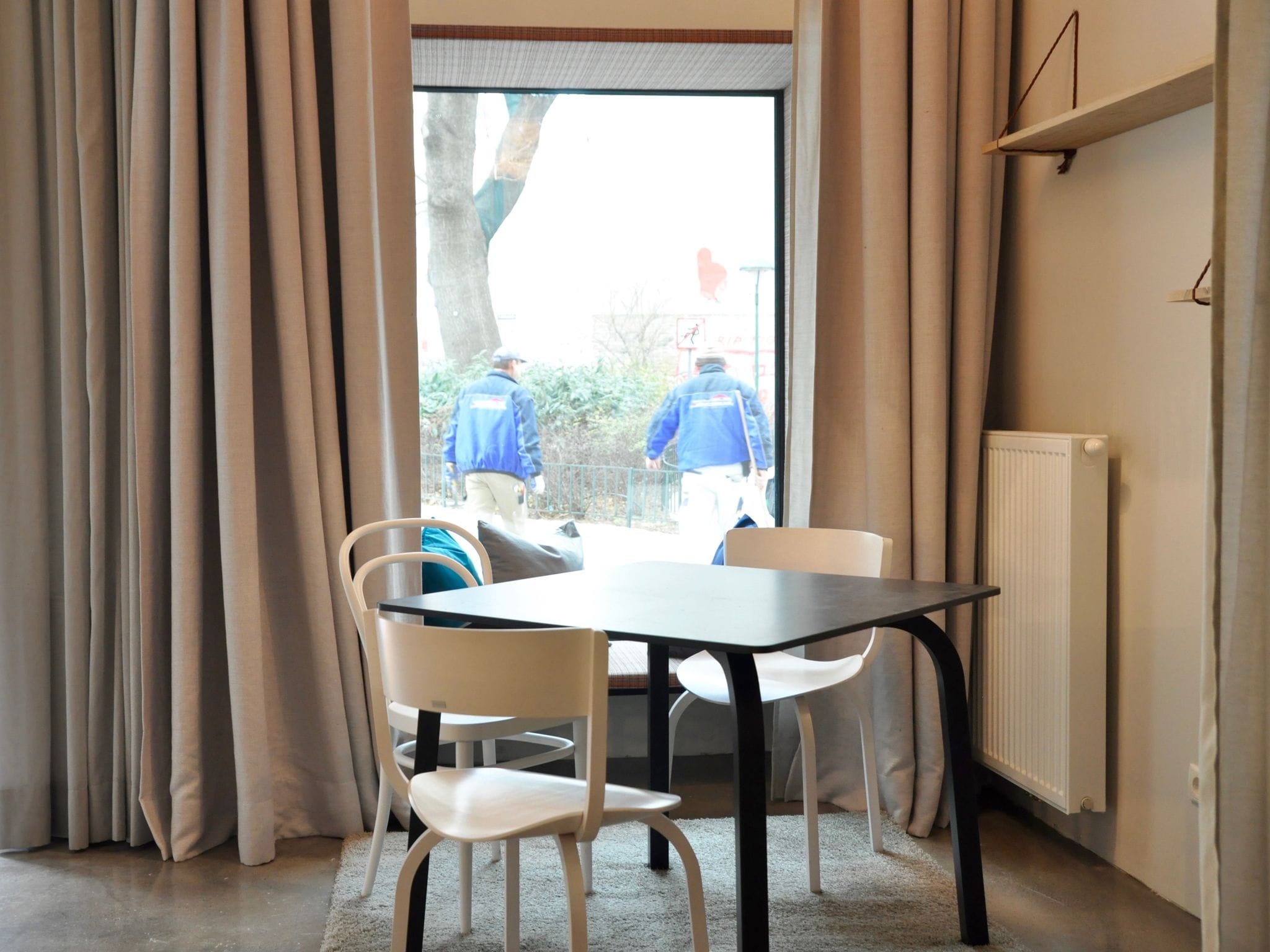 street suite karmelitermark | in-room dining