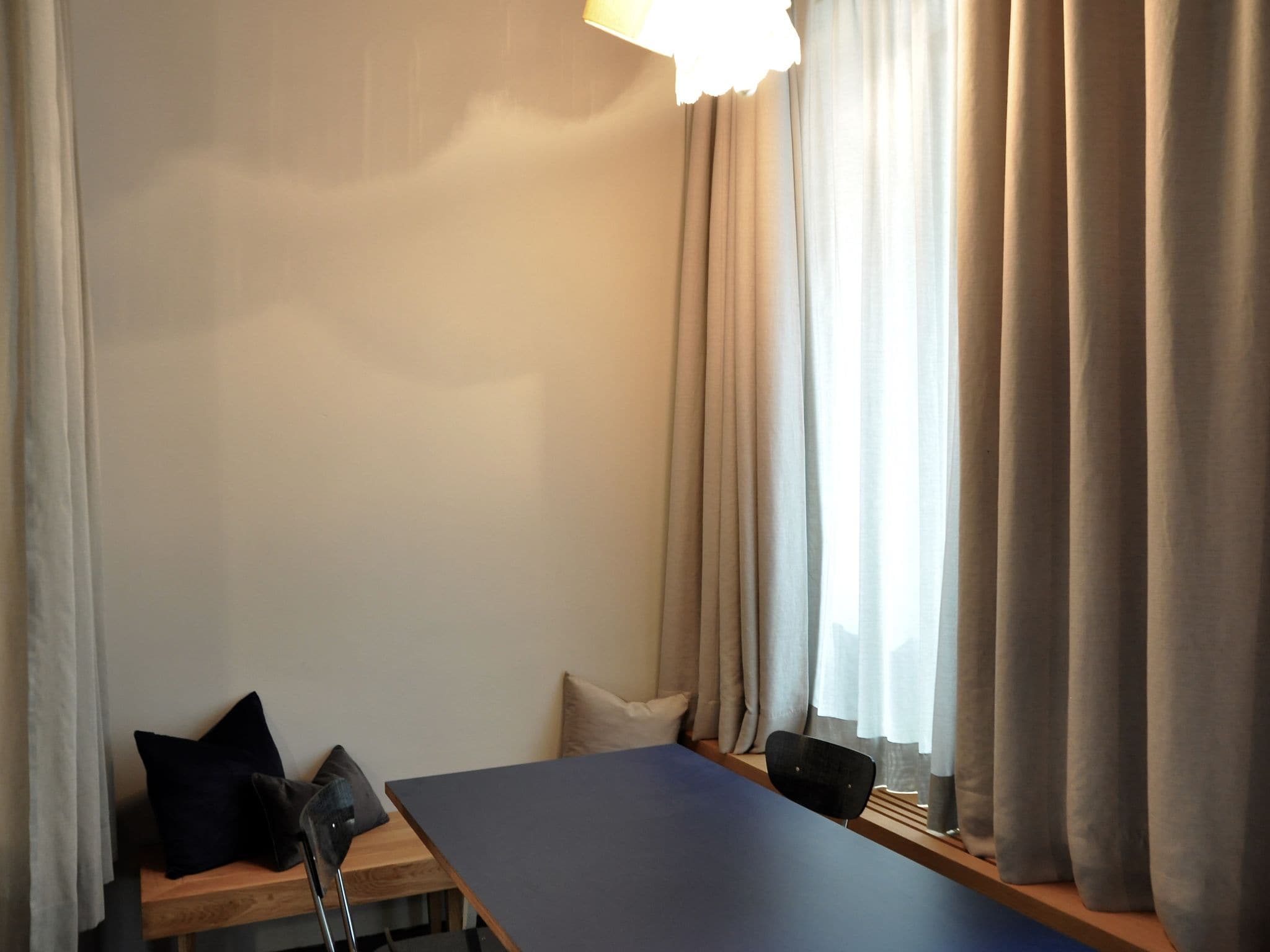 street junior suite karmelitermarkt | premium bedding, minibar, in-room safe, desk