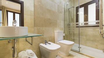 Regadera en el baño