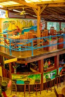 家庭房, 无烟房, 泳池景观 | 阳台景观