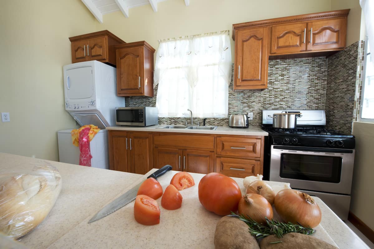 Standard Villa, 2 Bedrooms | Private kitchen | Coffee/tea maker, fridge, microwave, stovetop