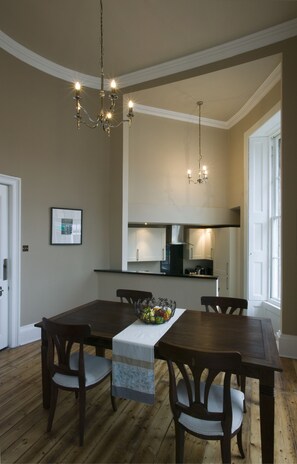 Apartment, 2 Bedrooms | In-room dining - Haddington Place (Edinburgh)