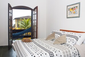 Appartement Tradition, 1 chambre, cuisine, vue partielle sur la mer
