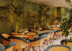 Exterior - Saint James Paris - Relais & Chateaux (Paris)