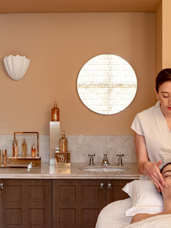 Couples treatment rooms, sauna, hot tub, steam room, Turkish bath