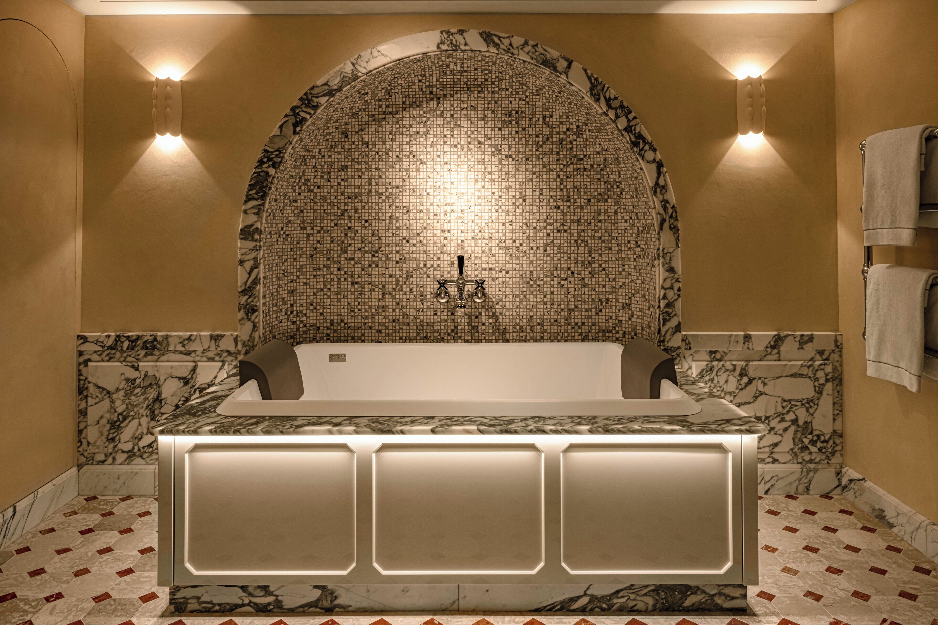 Photo - Saint James Paris