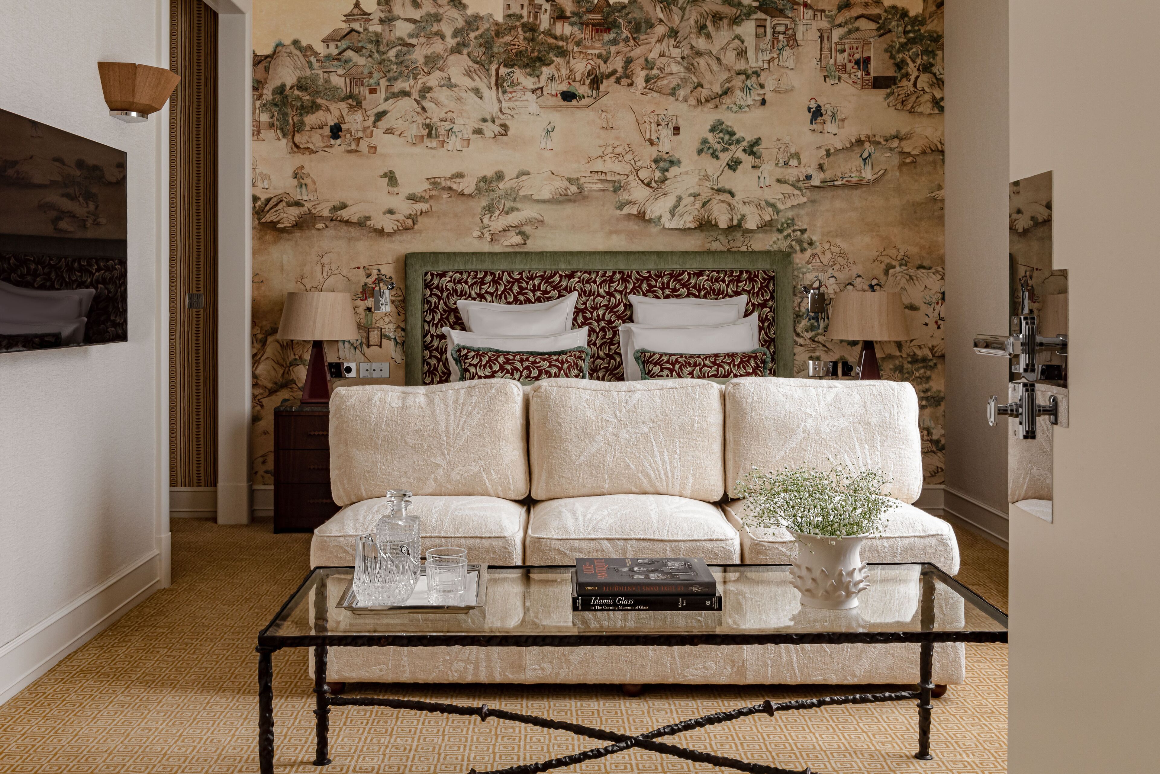 Photo - Saint James Paris