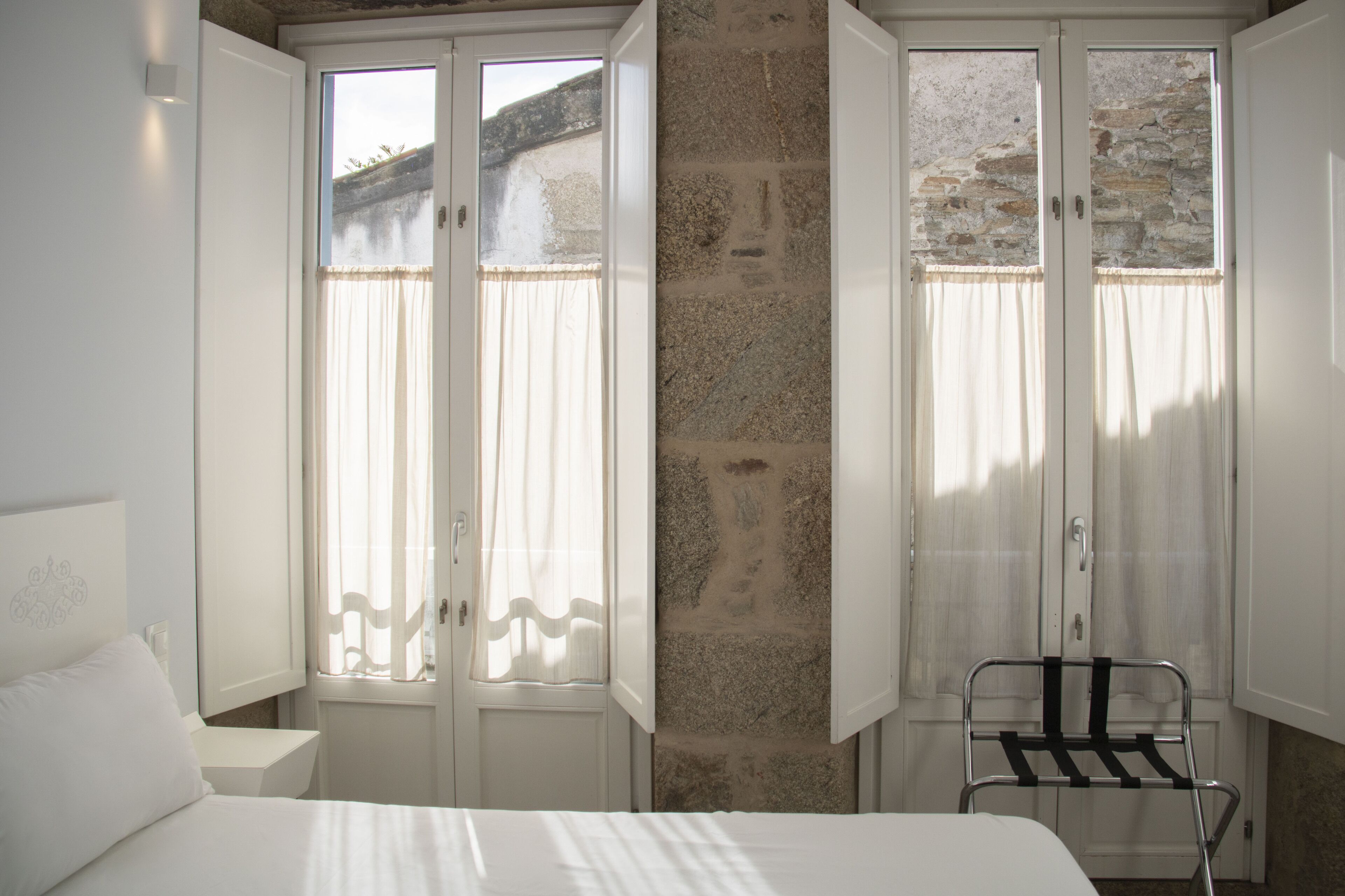 economy double or twin room | minibar, in-room safe, desk, soundproofing