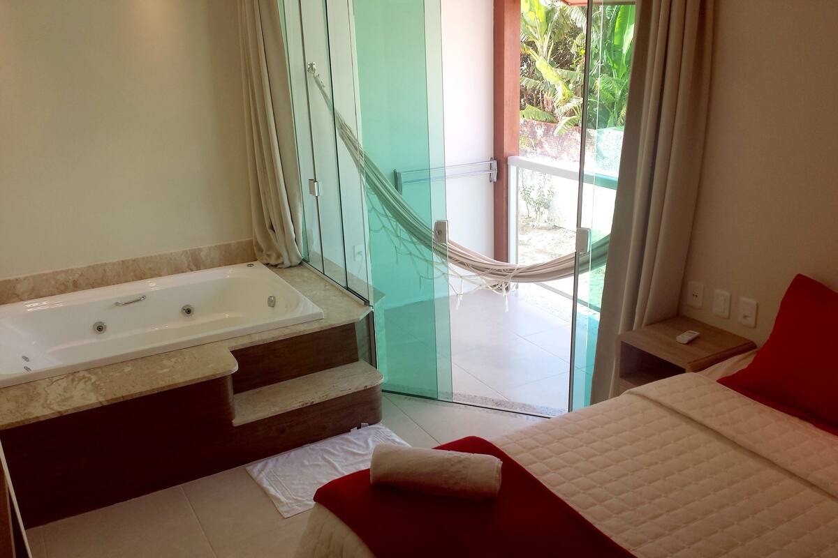 In-room safe, free WiFi