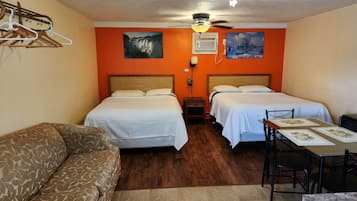 Kamar Superior, 2 Tempat Tidur Queen, Bebas Asap Rokok, dapur | Meja kerja, Wi-Fi gratis, dan seprai linen