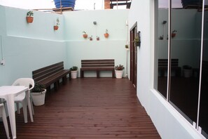 Outdoor pool, sun loungers