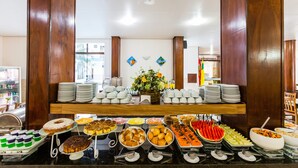 Breakfast buffet - Bombinhas Palace Hotel (Bombinhas)