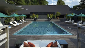 Outdoor pool, sun loungers
