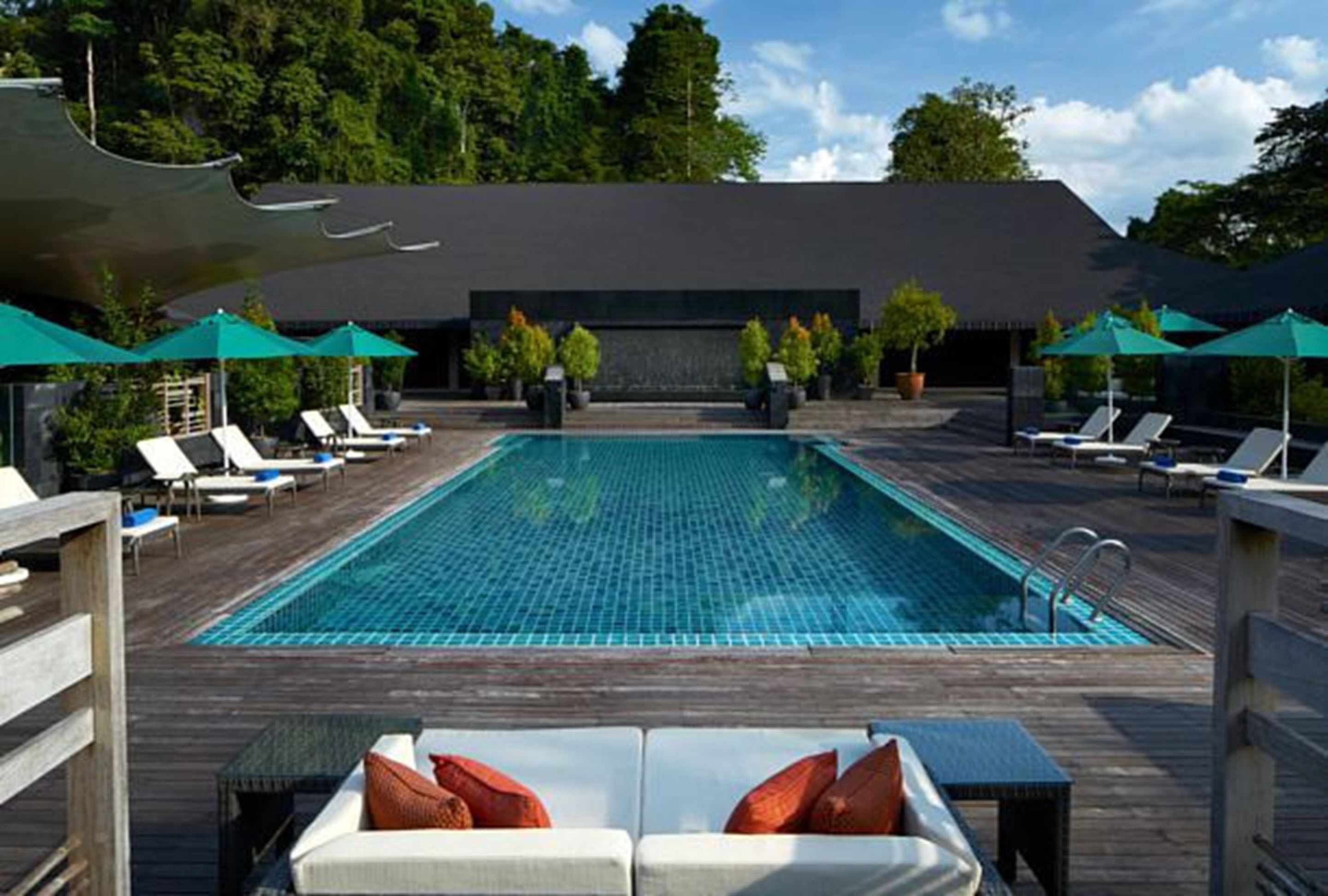 Outdoor pool, pool loungers