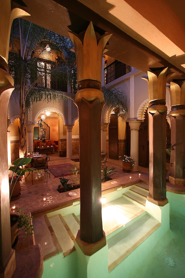 Indoor pool, outdoor pool - Riad Elytis (Marrakech)