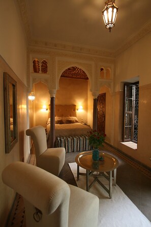 Deluxe Double Room | Premium bedding, in-room safe, individually decorated, soundproofing