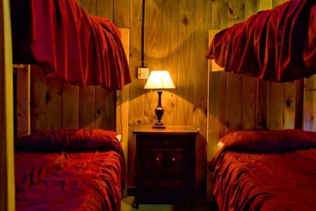 Cribs (free), WiFi (free)