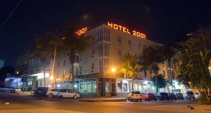 Hotel 2001