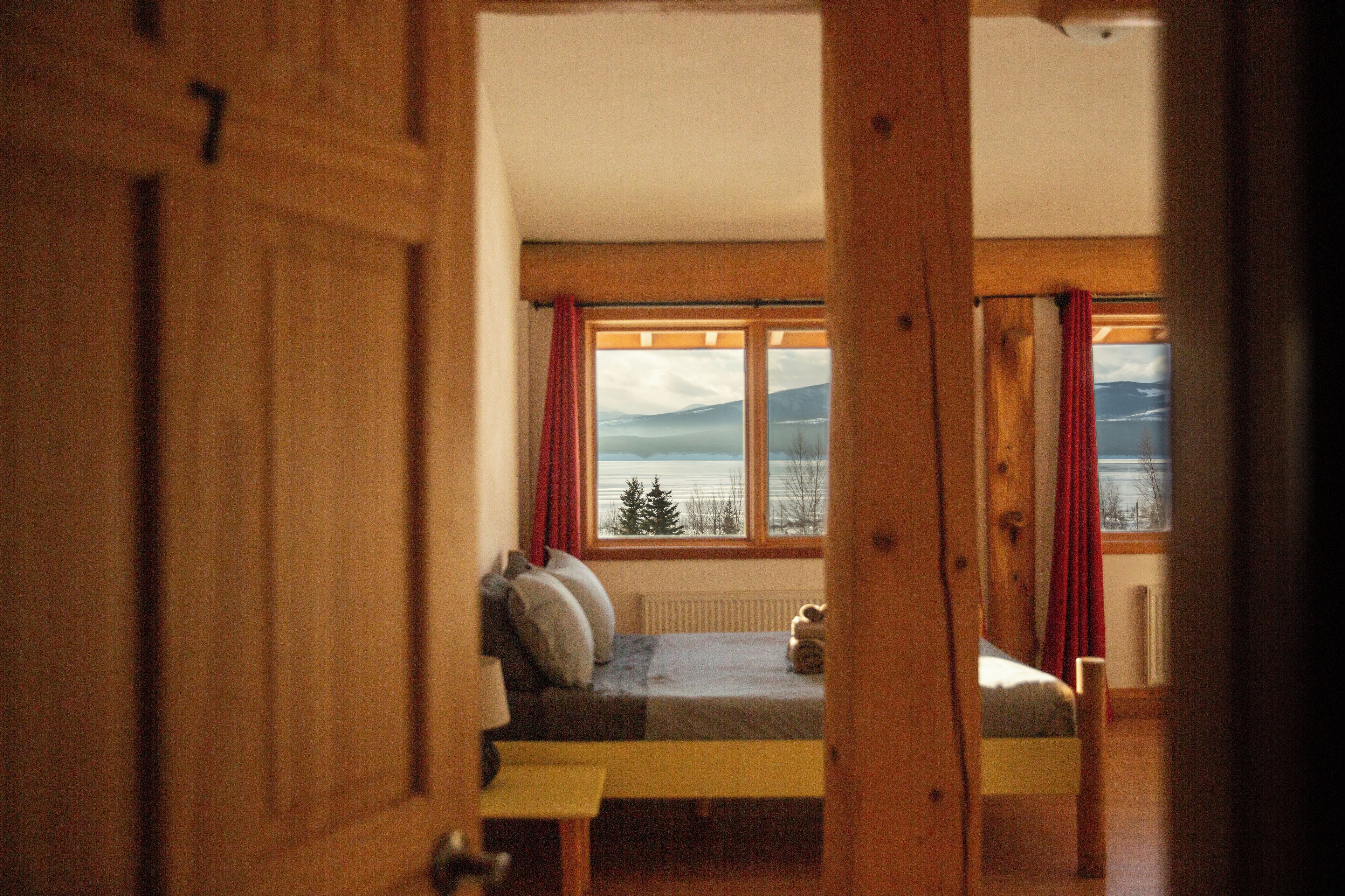 Familie suite | Een bureau, een laptopwerkplek, gratis wifi, beddengoed